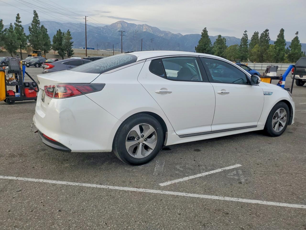 2014 KIA Optima Hybrid