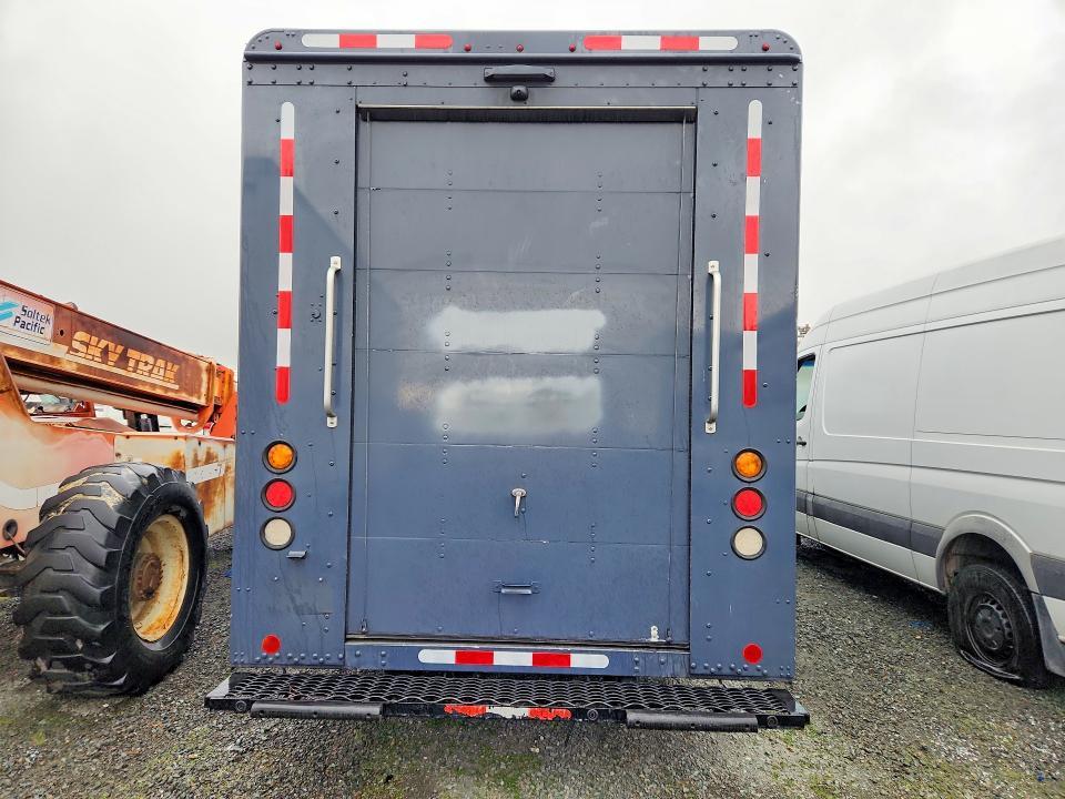 2021 Freightliner MT45G Delivery Truck