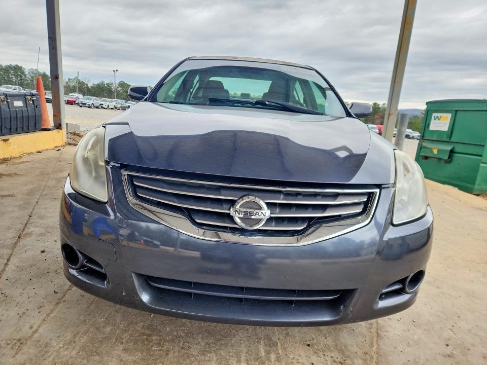 2012 Niss Altima