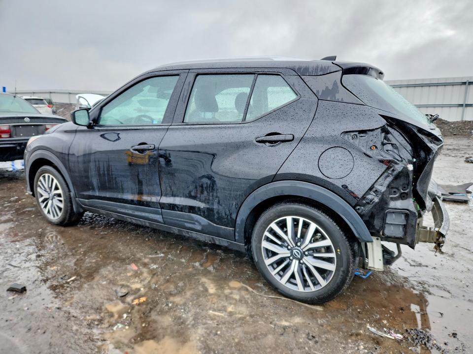 2024 Nissan Kicks sv