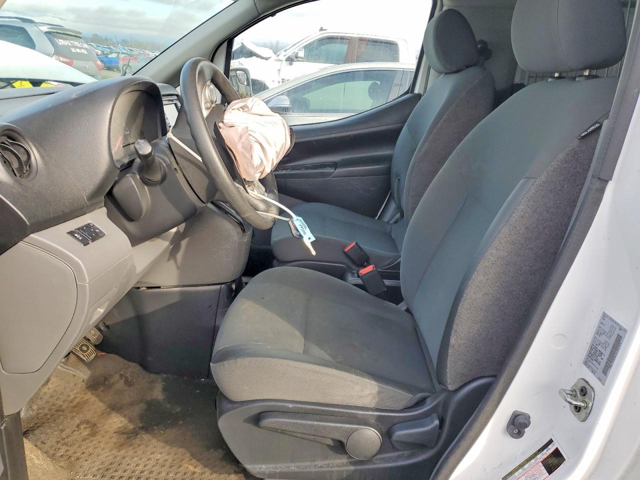 2017 Nissan NV200 2.5S