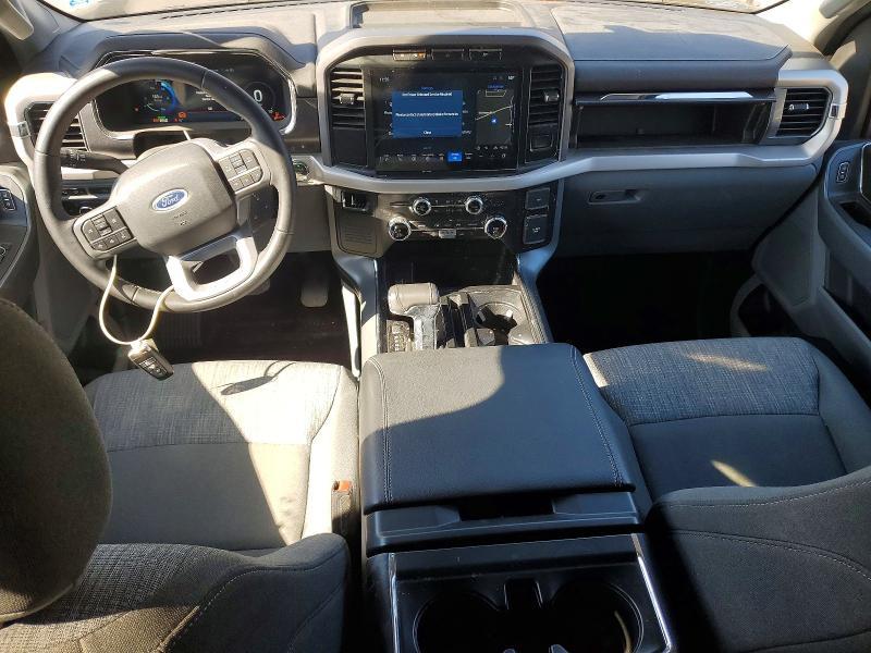2023 Ford F150 Lightning pro