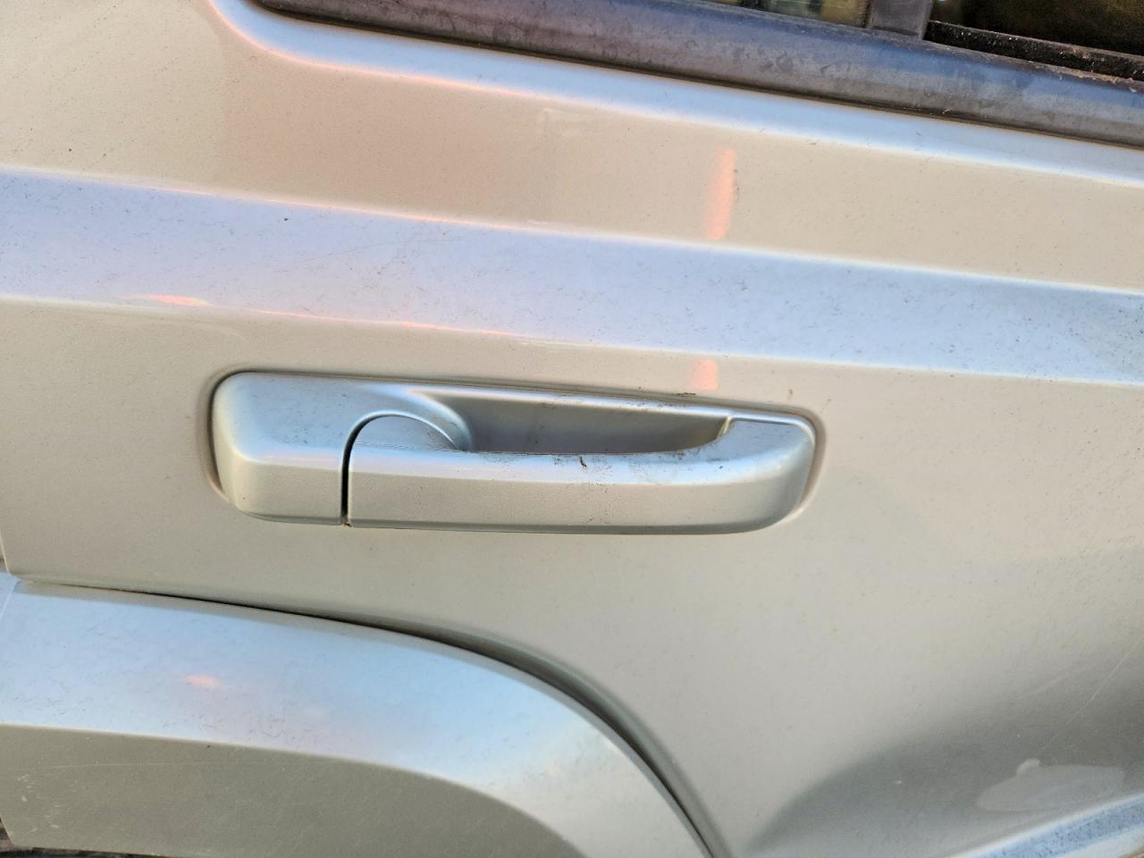 2008 Jeep Commander Sport