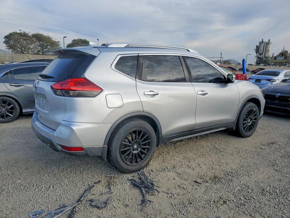 2017 Nissan Rogue s