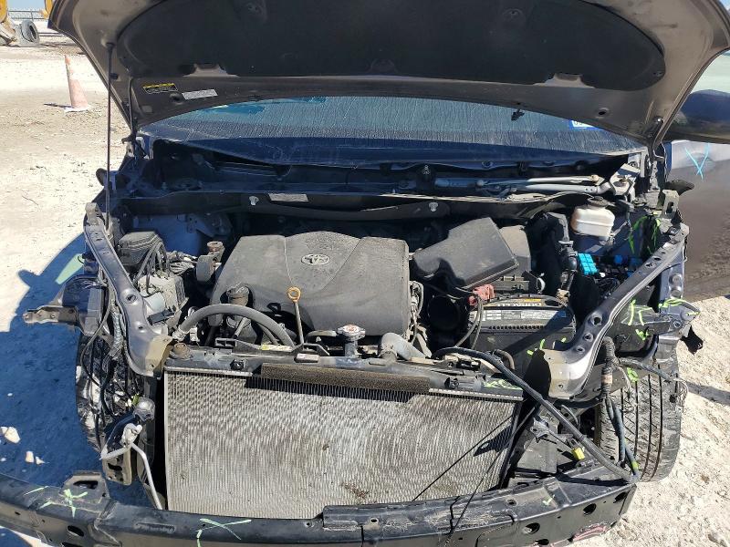 2020 Toyota Sienna le