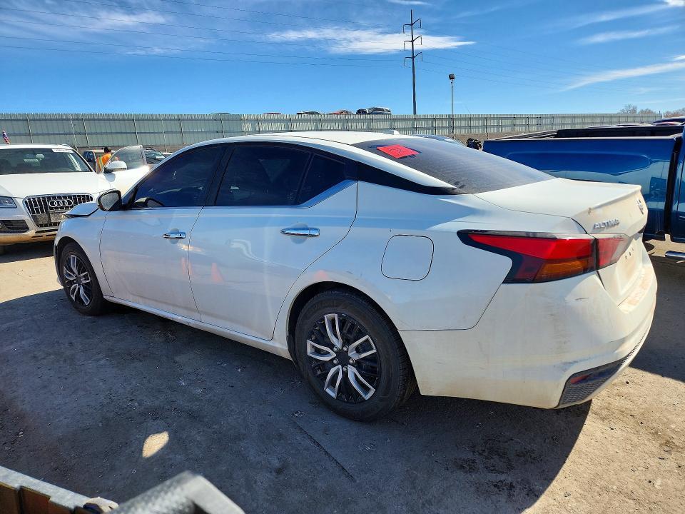 2020 Nissan Altima s