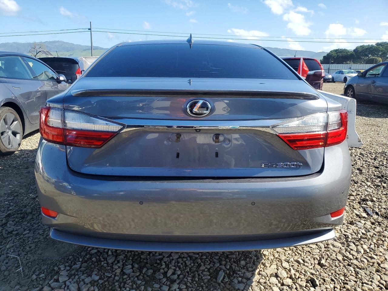 2016 Lexus Es 300h