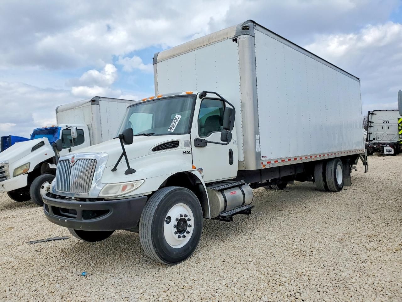 2020 International MV607 BOX Truck