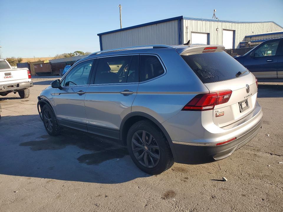 2022 Volkswagen Tiguan se