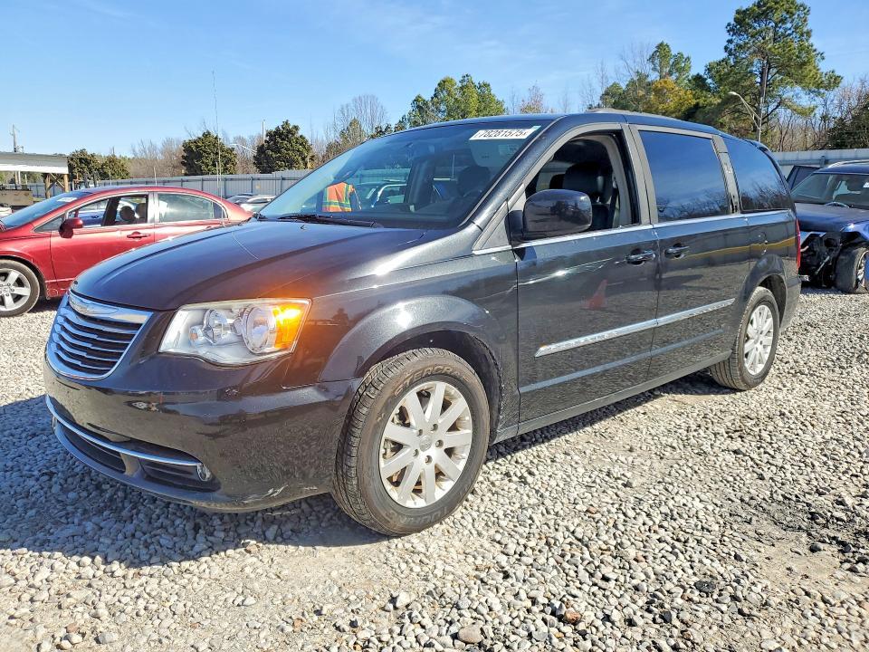 2016 Chrysler Town & Country Touring