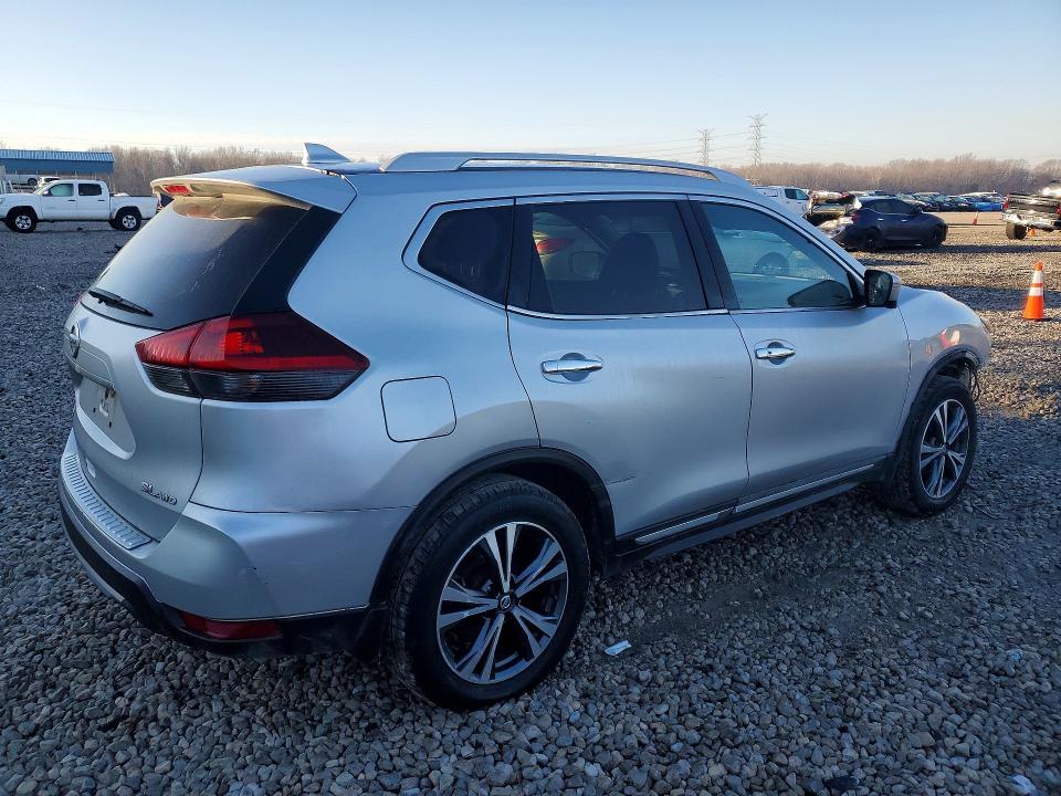 2018 Nissan Rogue s