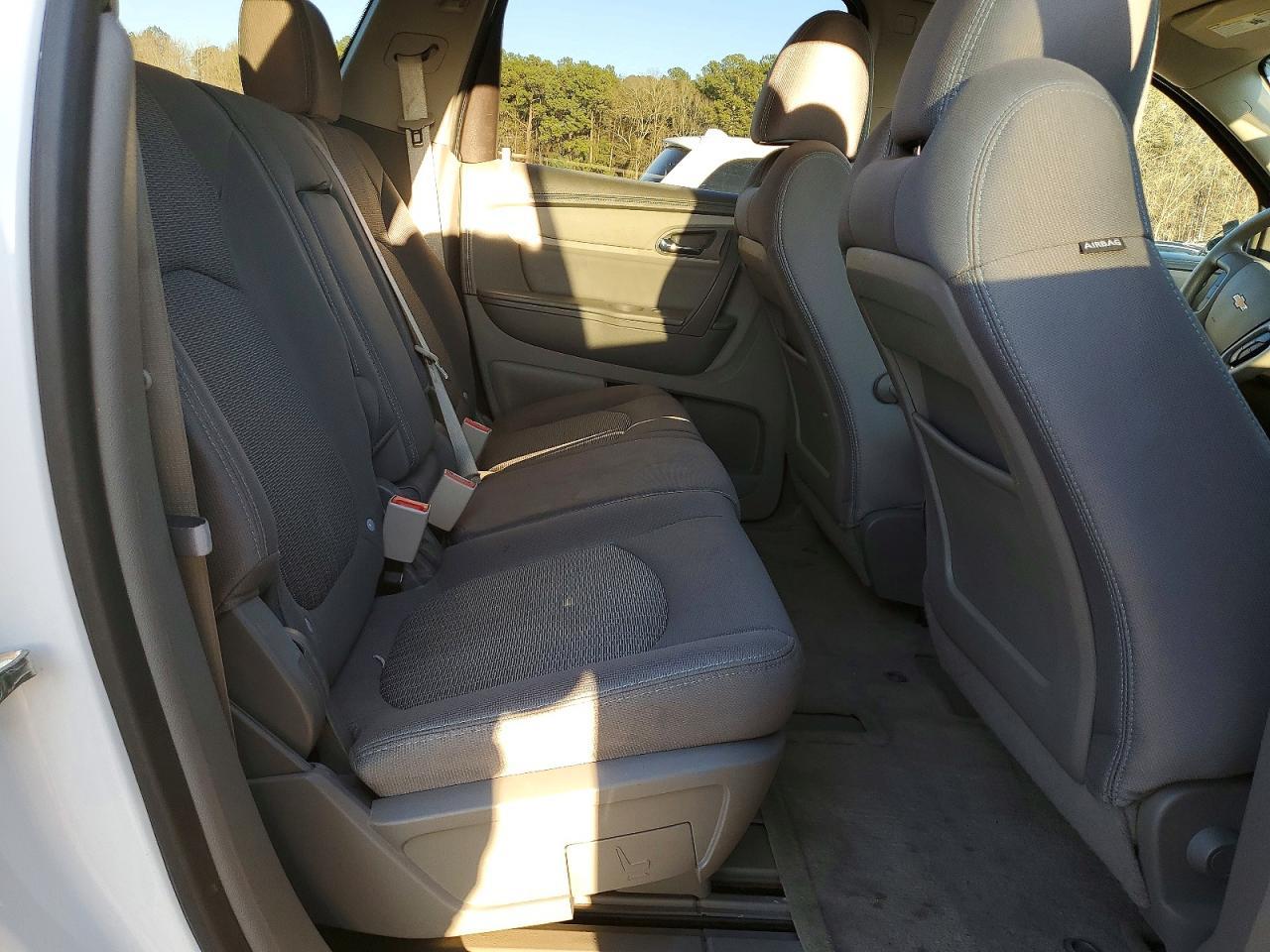 2016 Chevrolet Traverse ls