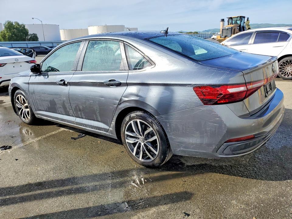 2025 Volkswagen Jetta se