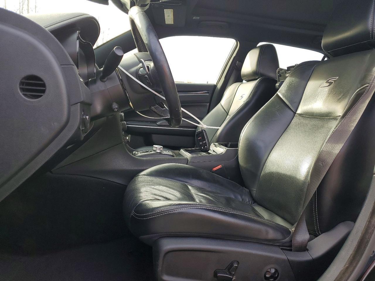 2018 Chrysler 300 s