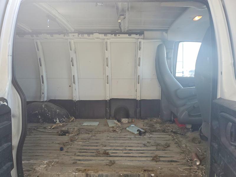 2021 Chevrolet Express G2500