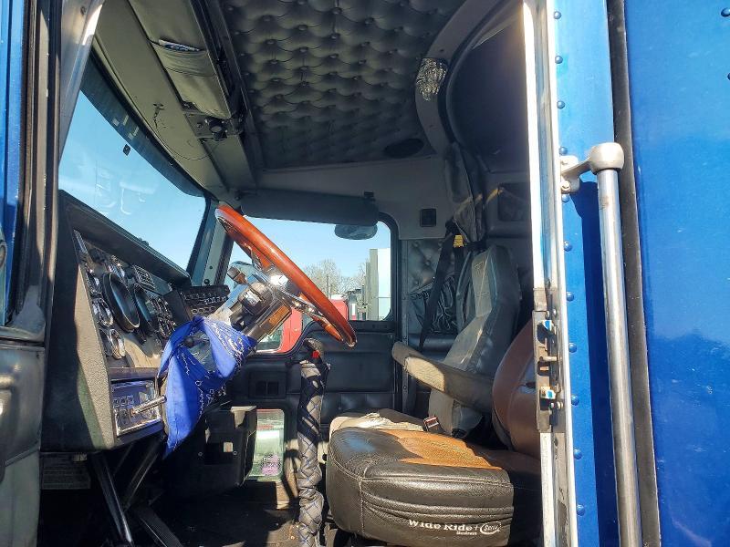 1995 Kenworth T600 Semi Truck