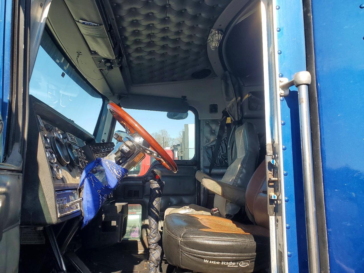 1995 Kenworth T600 Semi Truck