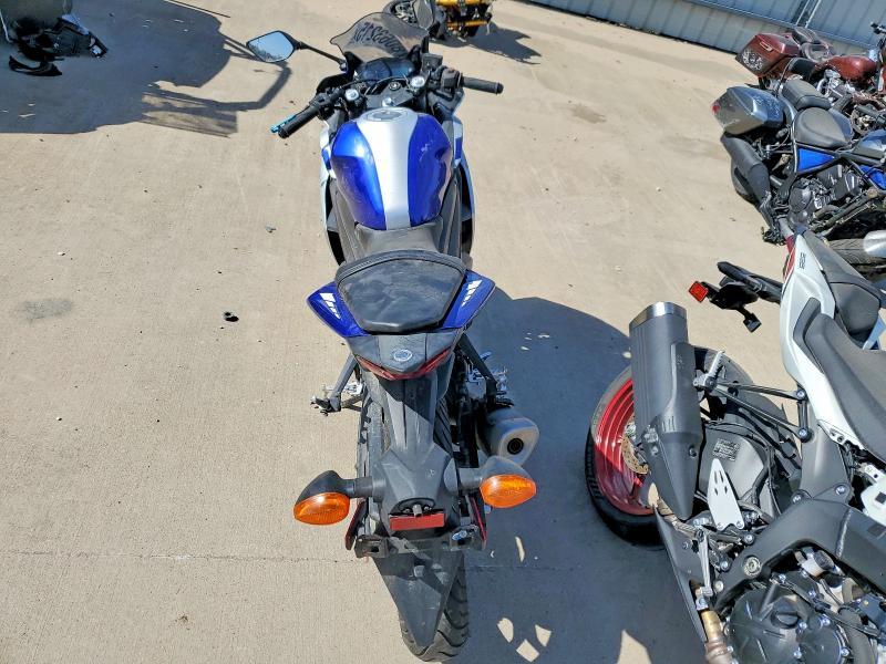 2015 Yama YZFR3