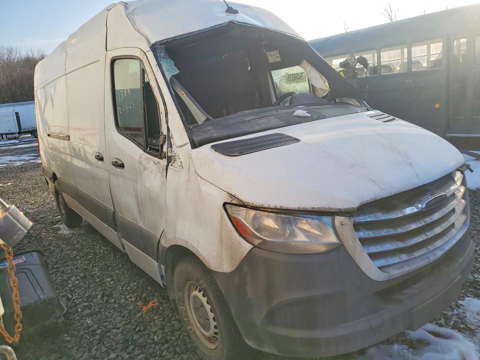 2019 Freightliner Sprinter 2500 Delivery van