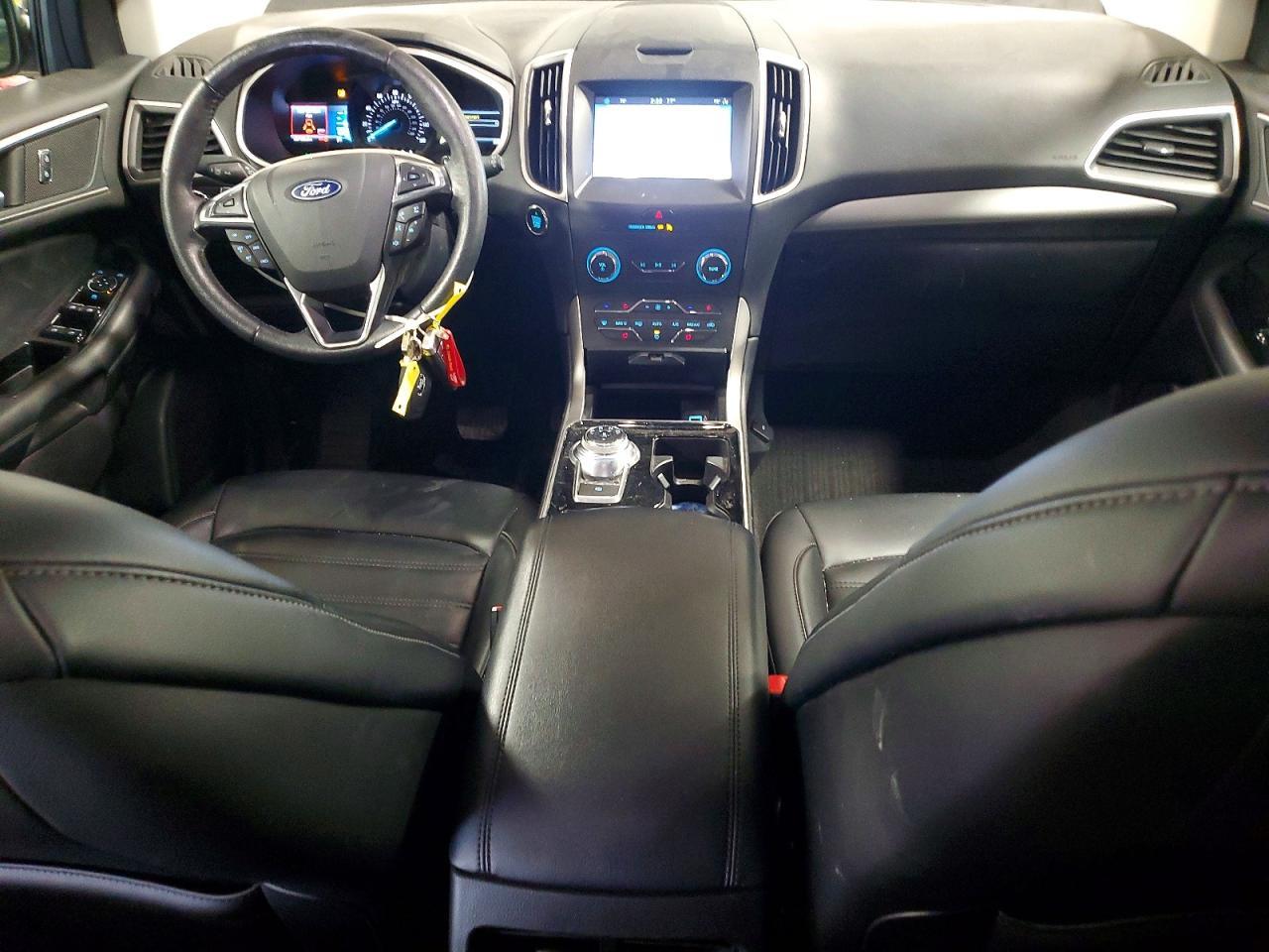 2019 Ford Edge sel