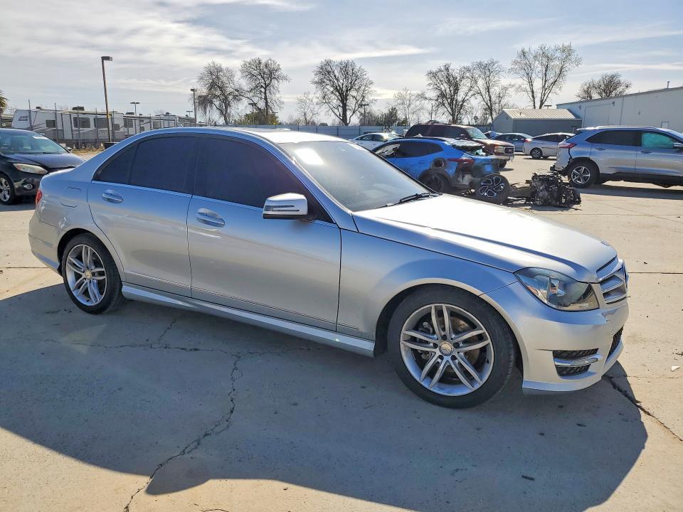 2013 Mercedes-Benz C 250