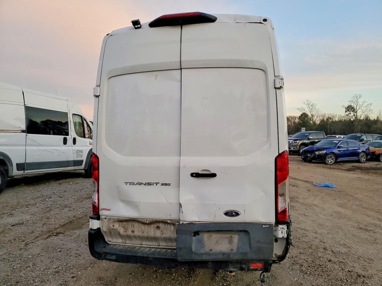 2021 Ford Transit T-350