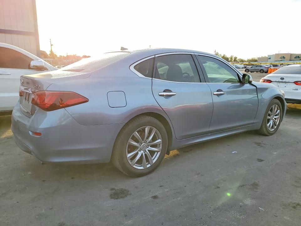 2018 Infiniti Q70 3.7 Luxe