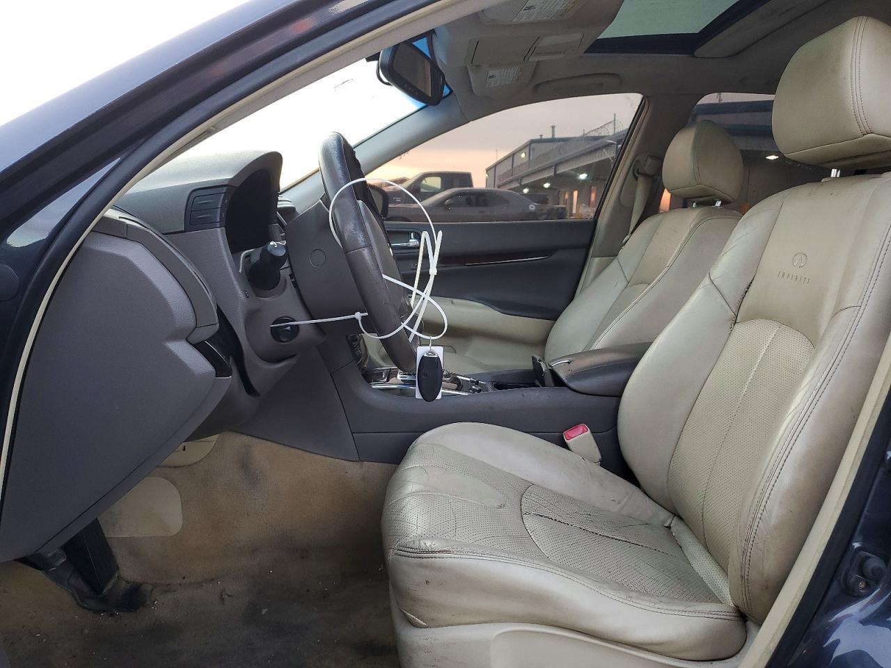 2013 Infinity G37 Base