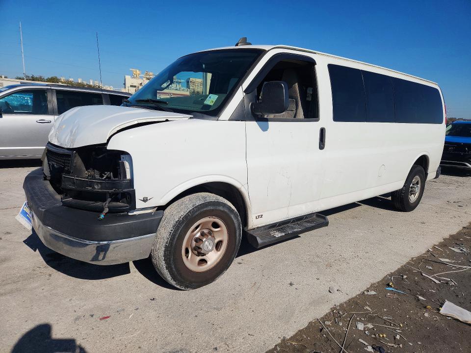 2019 Chevrolet Express G3500 LT