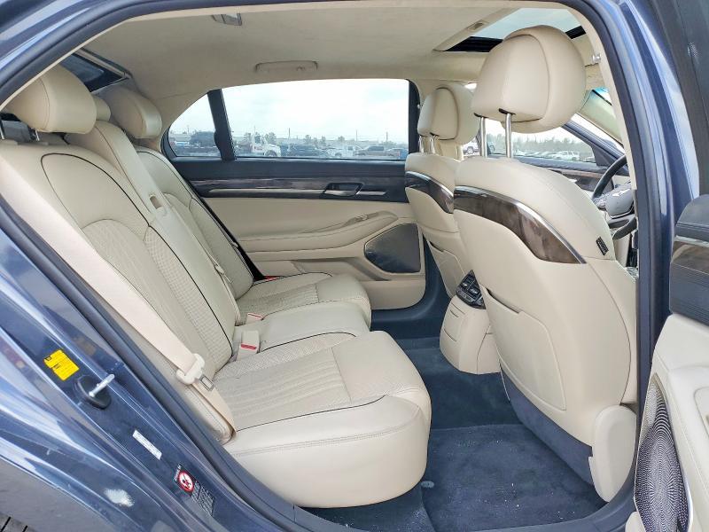 2017 Genesis G90 Premium