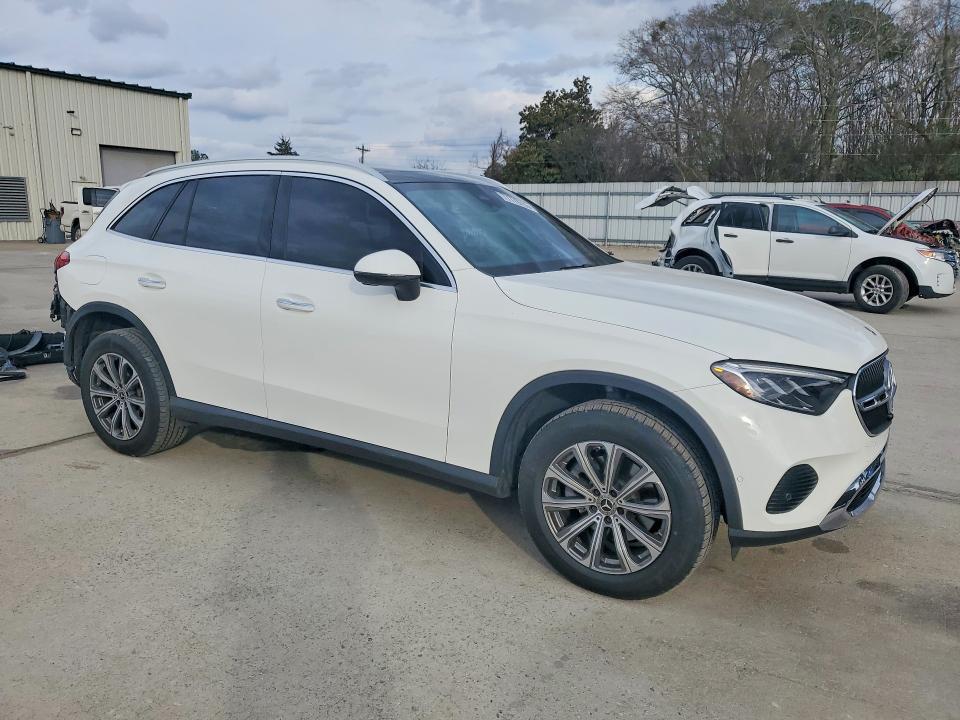 2023 Mercedes-Benz Glc 300