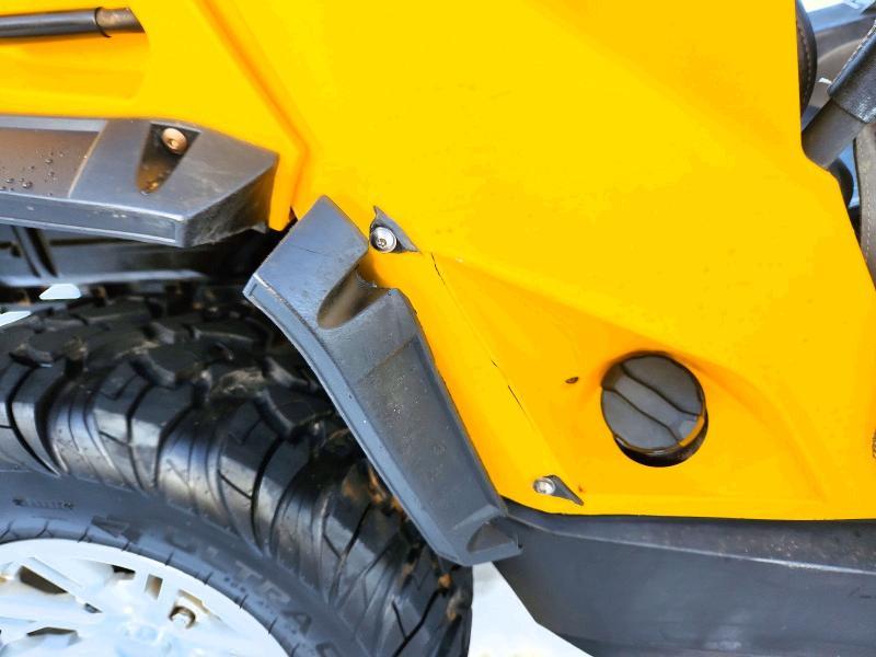 2012 Can-Am 2012  Commander-Dune Buggy