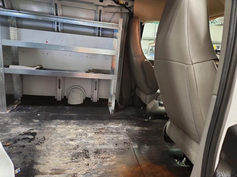 2022 Chevrolet Express G2500