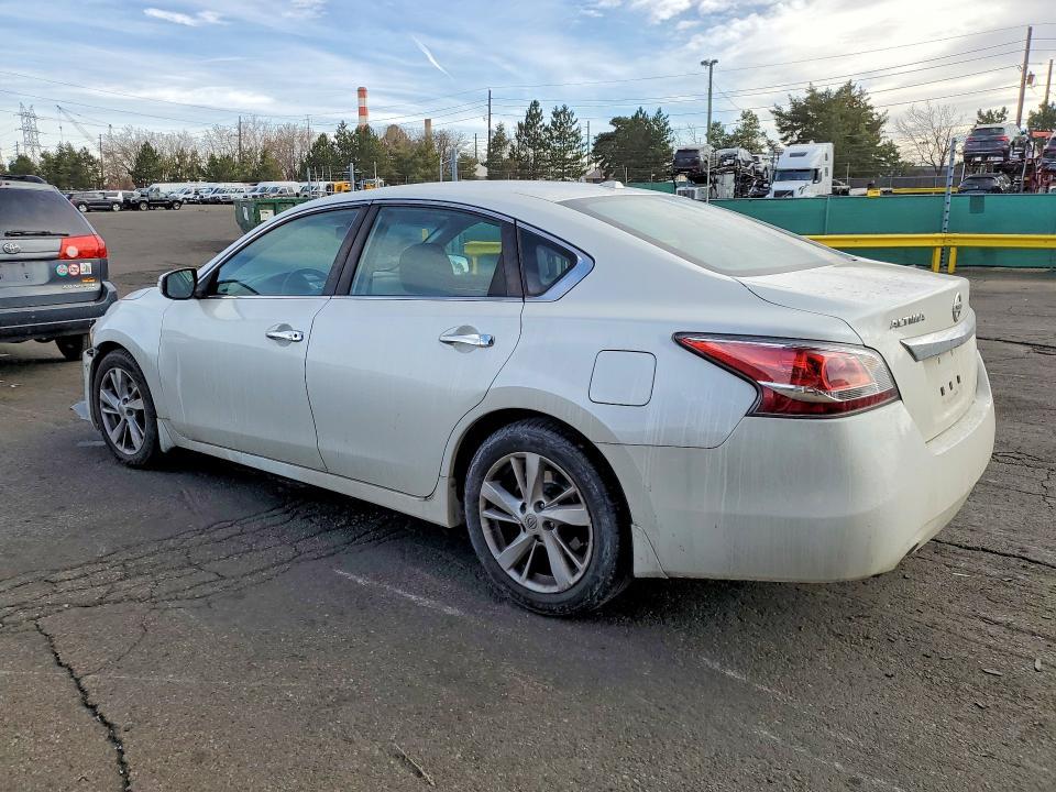 2015 Niss Altima 2.5 sv