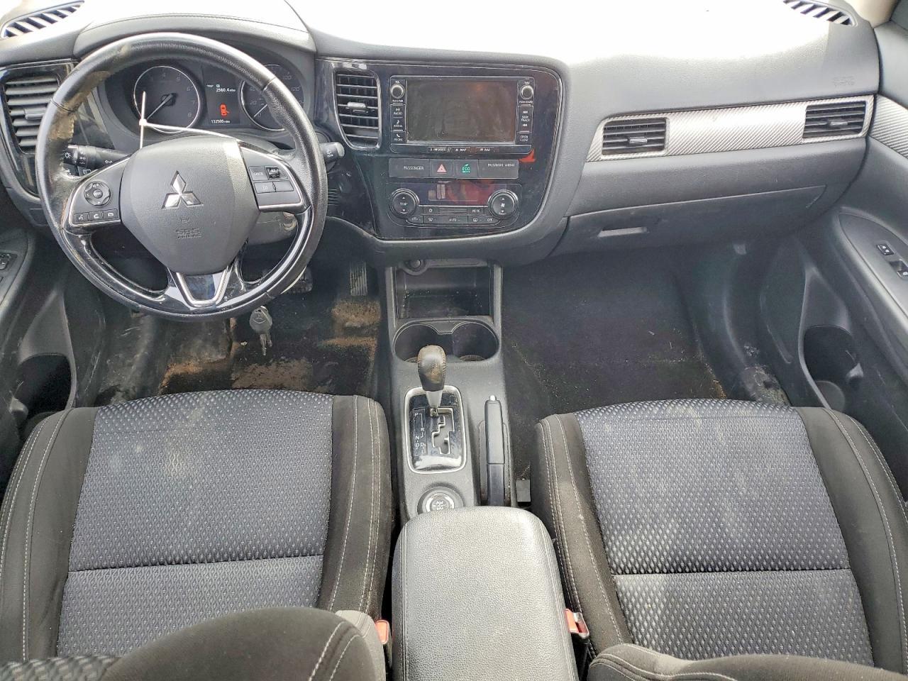 2016 Mitsubishi Outlander se