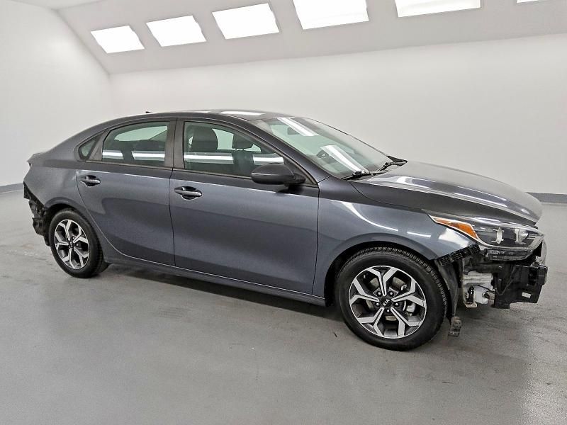 2021 KIA Forte fe