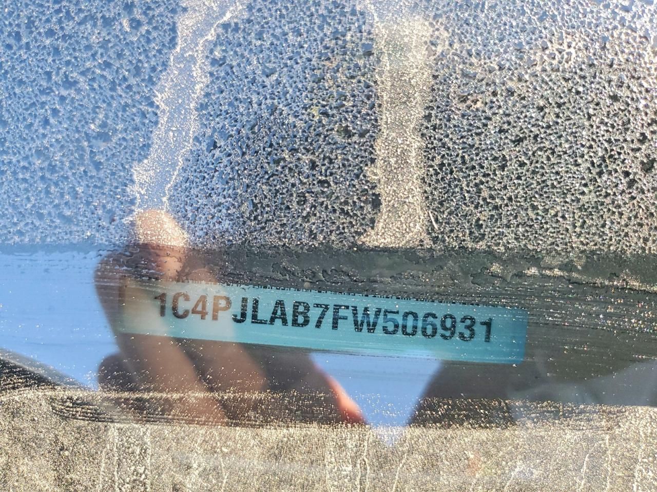 2015 Jeep Cherokee Sport