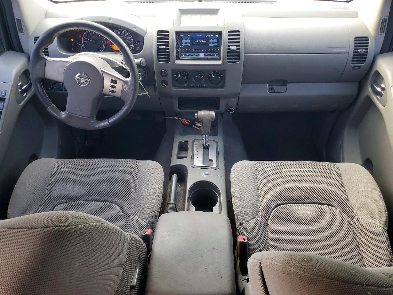 2008 Nissan Frontier Crew Cab LE