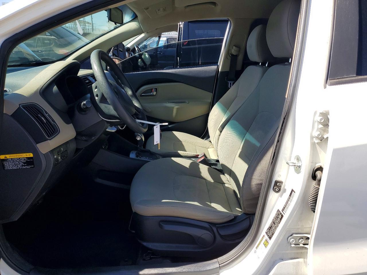 2016 KIA Rio lx