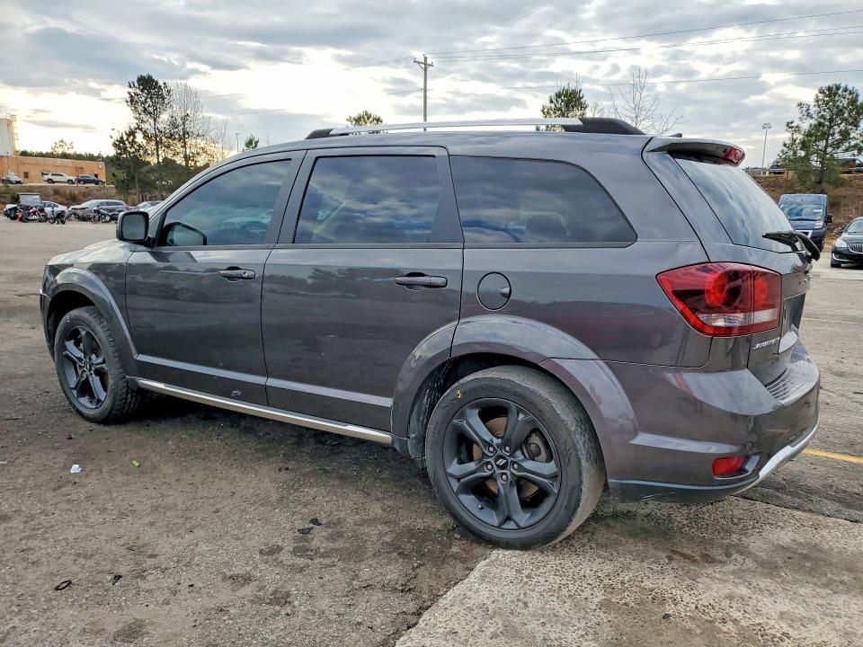 2020 Dodge Journey Crossroad