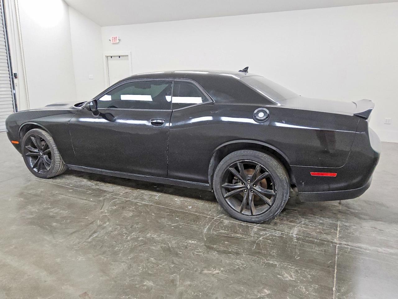2017 Dodge Challenger sxt