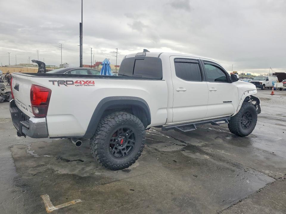 2017 Toyota Tacoma Double cab