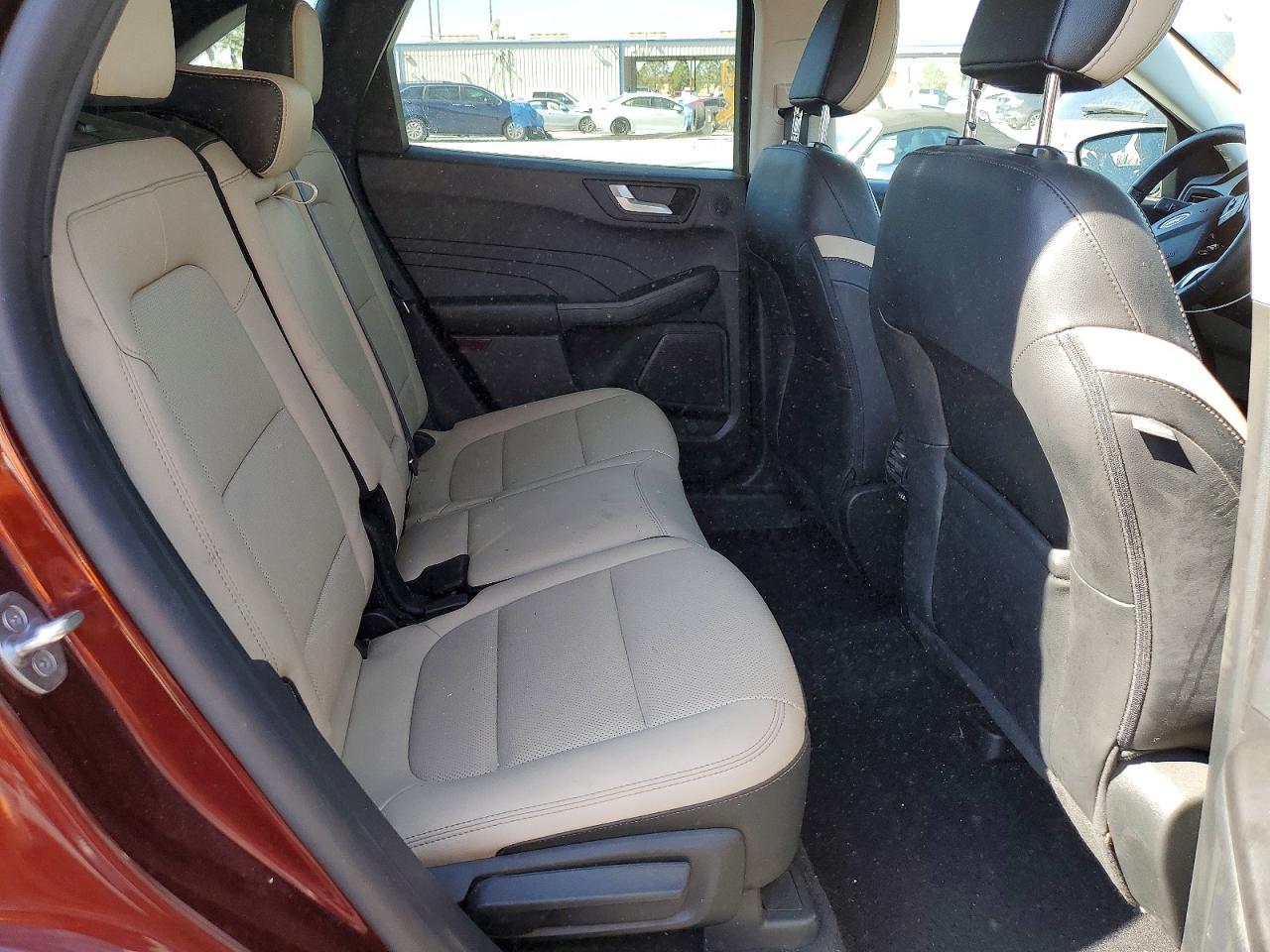 2021 Ford Escape sel