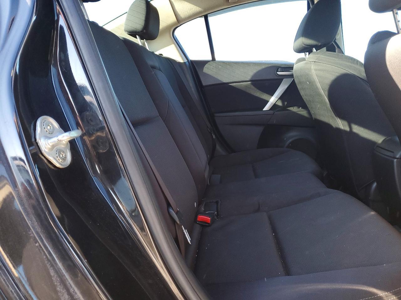 2011 Mazda 3 S