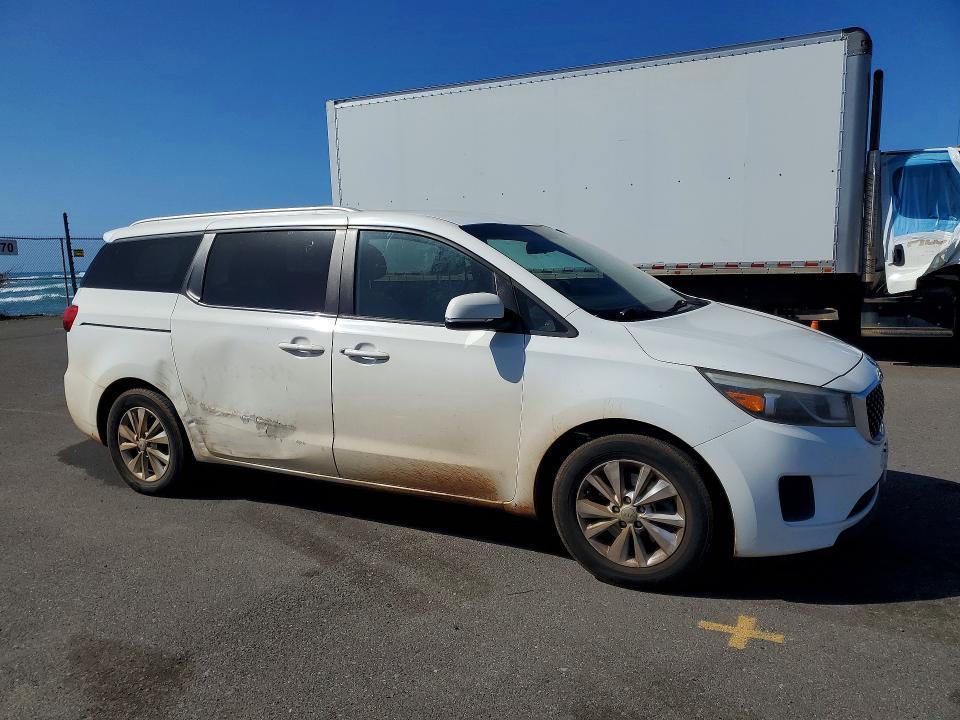2015 KIA Sedona lx