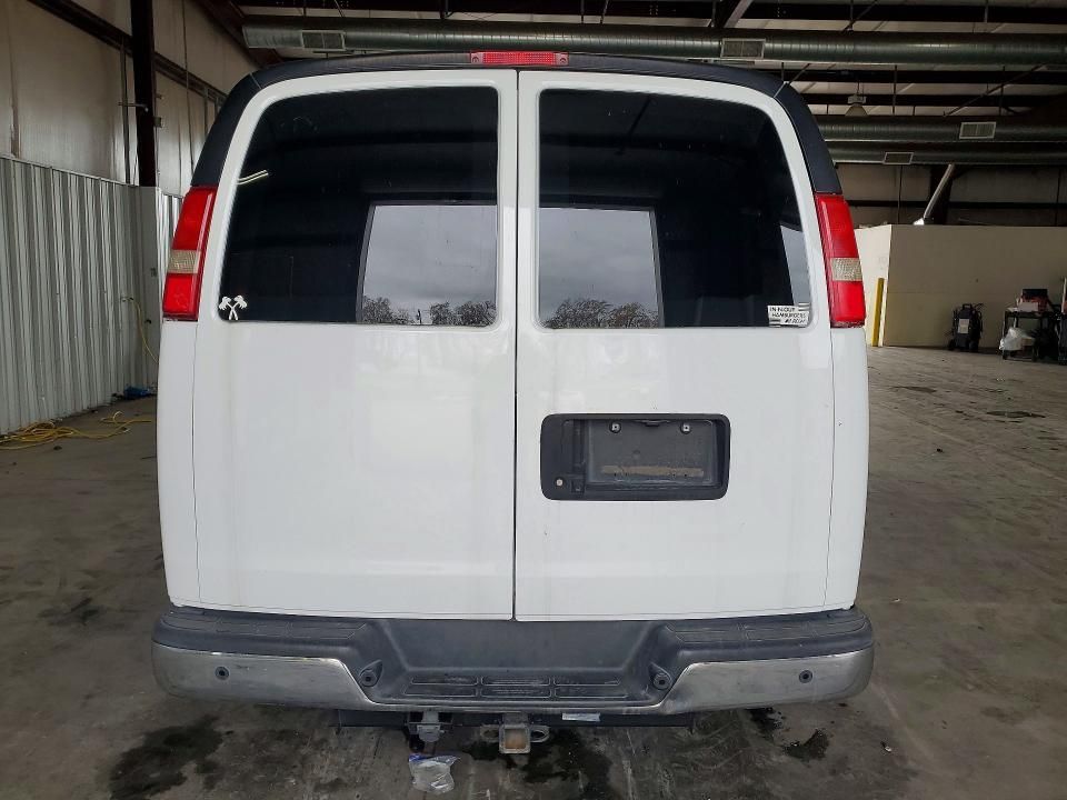 2016 Chevrolet Express 3500 Cargo Delivery van