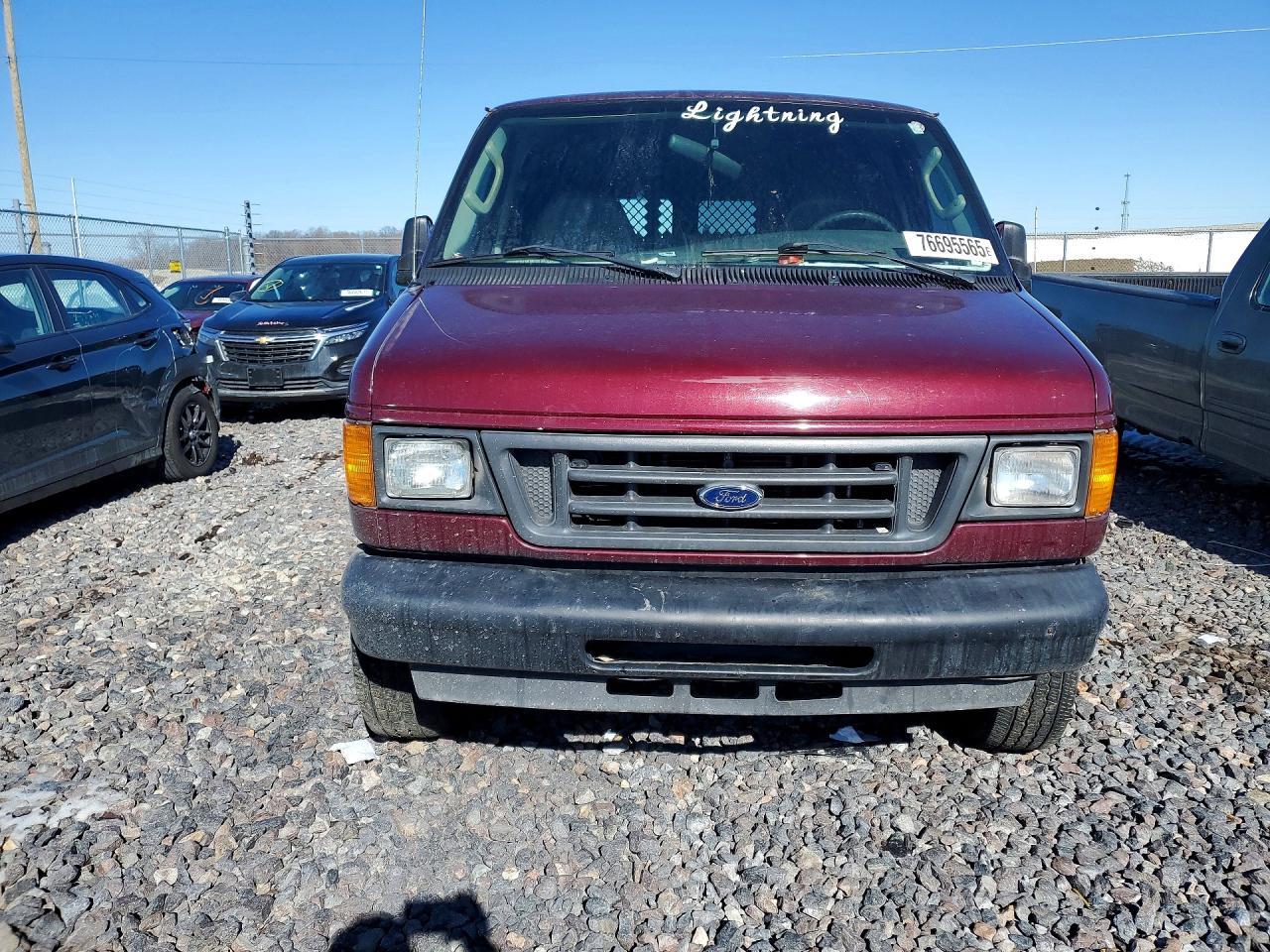 2004 Ford E250 Delivery van
