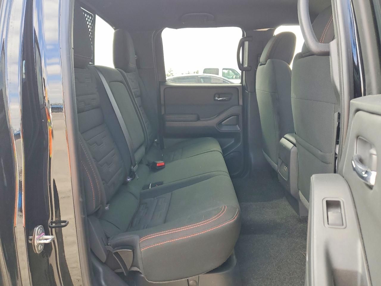 2024 Nissan Frontier s