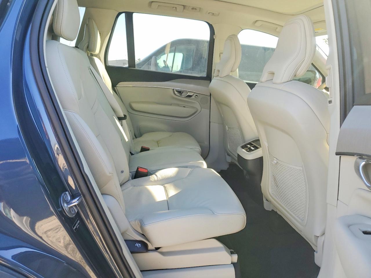 2025 Volvo Xc90 Core