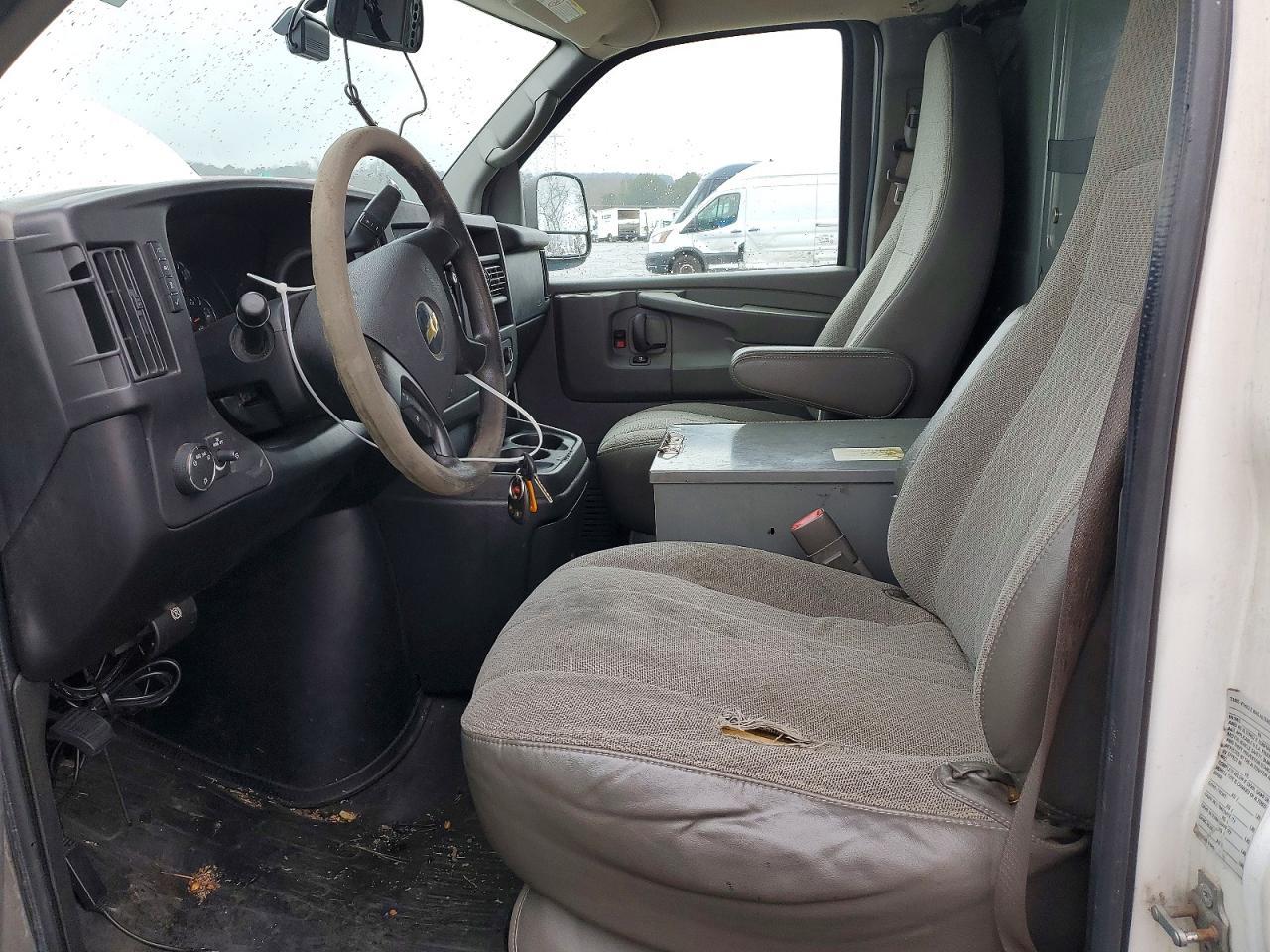 2011 Chev Rolet Express 2500 Utility / Service Van